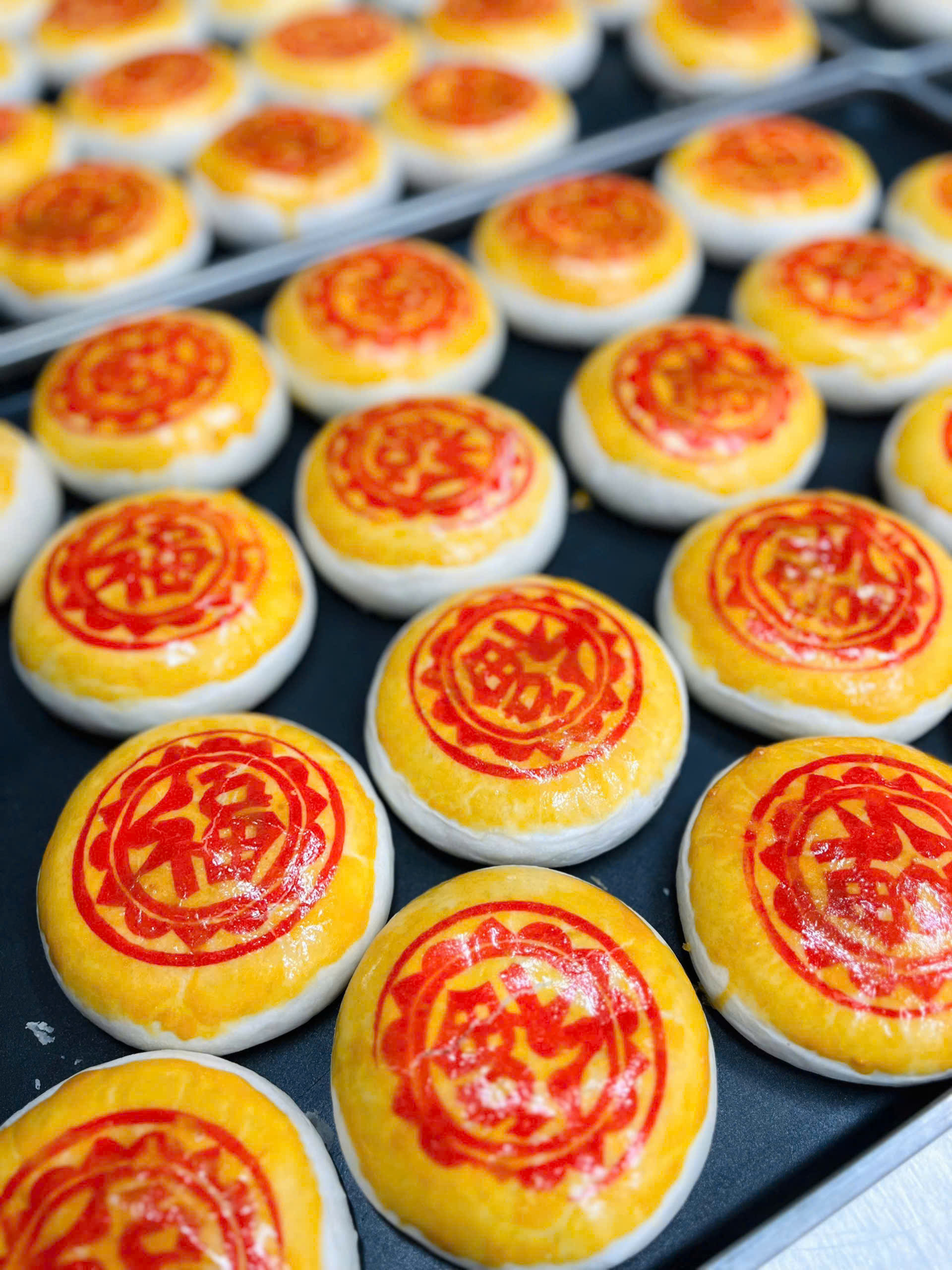 BÁNH PÍA NHÂN THẬP CẨM